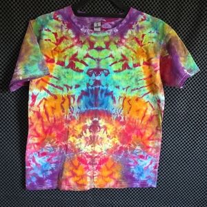 Gildan Red and Pink Short Sleeve Tees